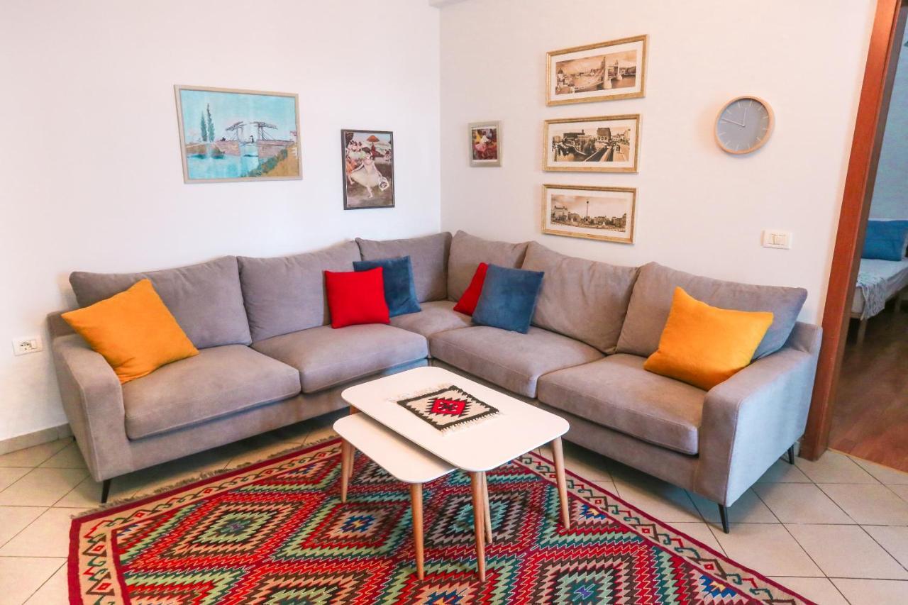 Tirana Views Apartment - Comfy & Spacious ภายนอก รูปภาพ