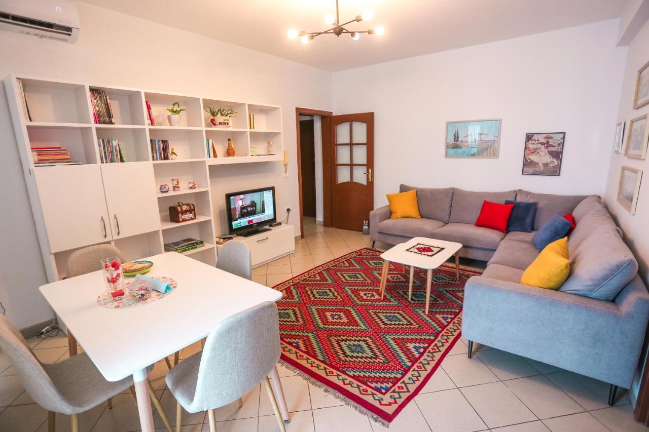 Tirana Views Apartment - Comfy & Spacious ภายนอก รูปภาพ