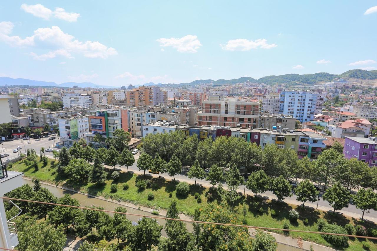 Tirana Views Apartment - Comfy & Spacious ภายนอก รูปภาพ