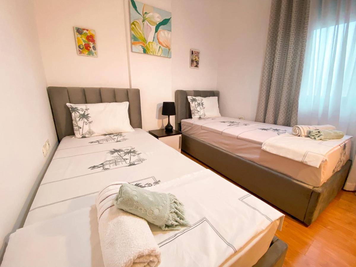 Tirana Views Apartment - Comfy & Spacious ภายนอก รูปภาพ